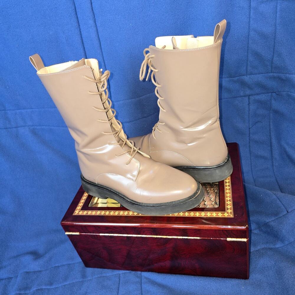 Anthropologie Pilcro Boots Stompy Genuine Patent Leather Lace Up Taupe 38 Combat - Picture 3 of 6